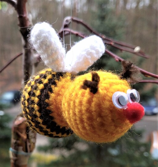 Kleines Bienchen zum anhängen - Häkelanleitung