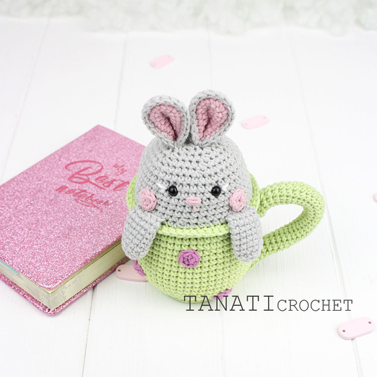 Häkelanleitung “Rassel Hase in der Tasse”