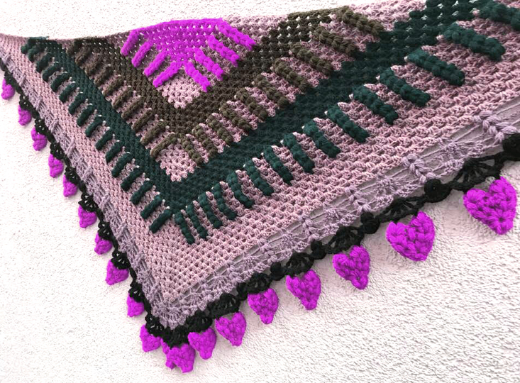 dreieckige Trachtentuch HERZIG