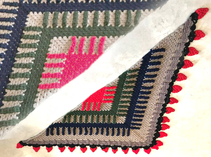 dreieckige Trachtentuch HERZIG