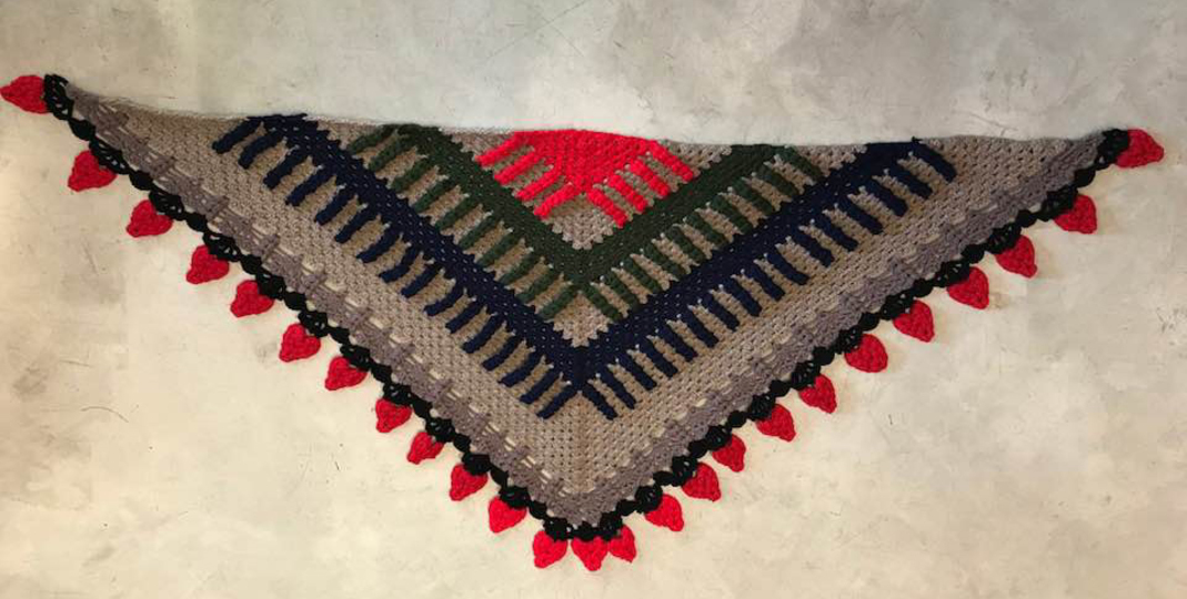 dreieckige Trachtentuch HERZIG