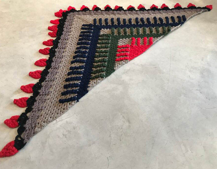 dreieckige Trachtentuch HERZIG