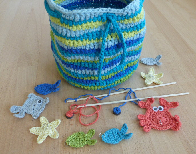 Häkelanleitung für ein Angel-Spiel: Aquarium mit Meerestieren und Angeln
