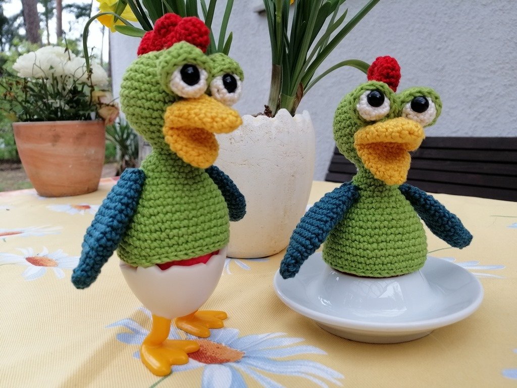 Mini-Gockel Eierwärmer Häkelanleitung