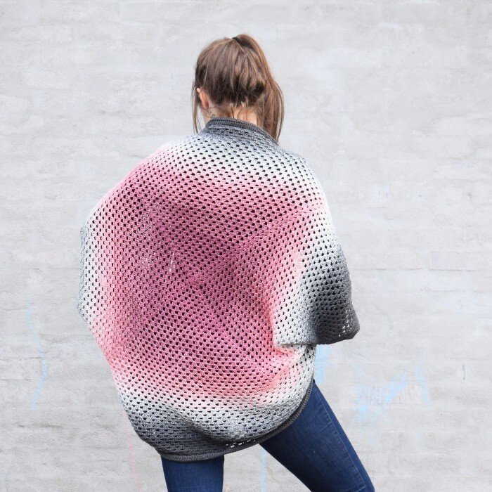 Granny Twister Cardigan - Crochet