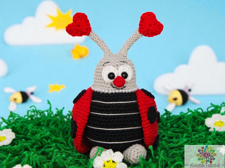 Ladybug Couple in Love - Crochet Pattern