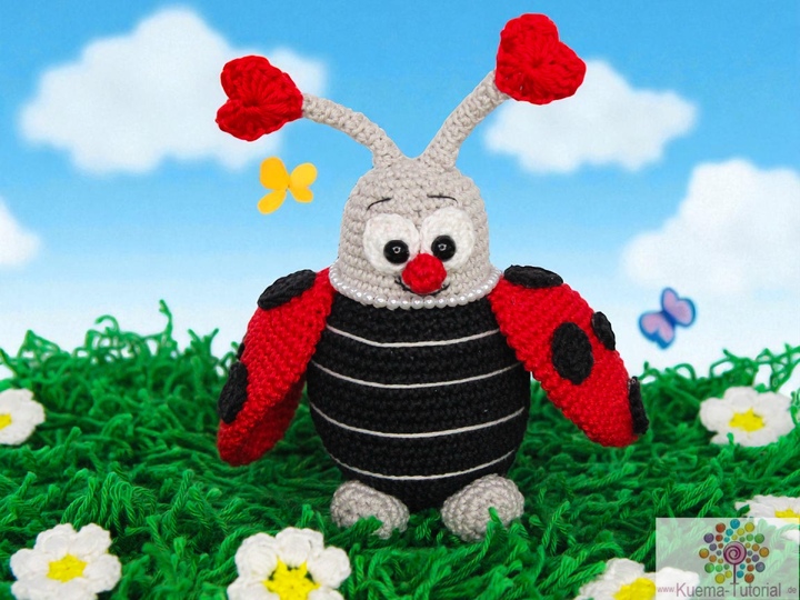 Ladybug Couple in Love - Crochet Pattern