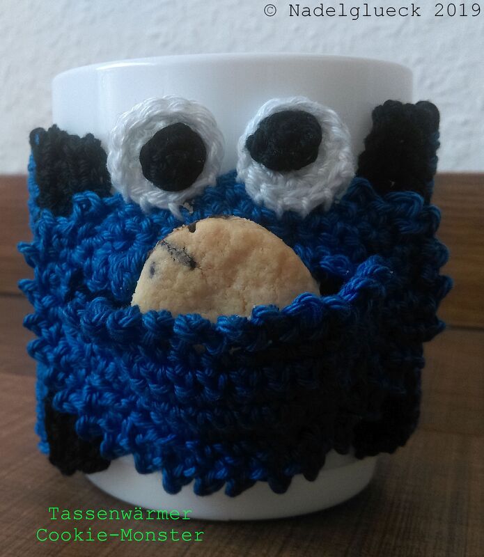 Tassenwärmer "Cookie-Monster" - gehäkelt, mit Tasche für Keks, für alle Krümelmonster
