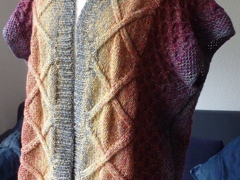 Rustica - Weste aus zwei Farbverlaufsbobbeln