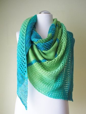 Triangular shawl Magnifica - no purl - beginner