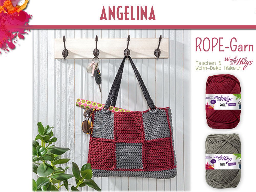 Gehäkelte Shopper-Tasche aus roten und grauen Quadraten, an einem Wandhaken hängend