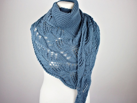 Knitting Pattern Shawl – Triangle  Lace Shawl PDF “Japanese Flowers”
