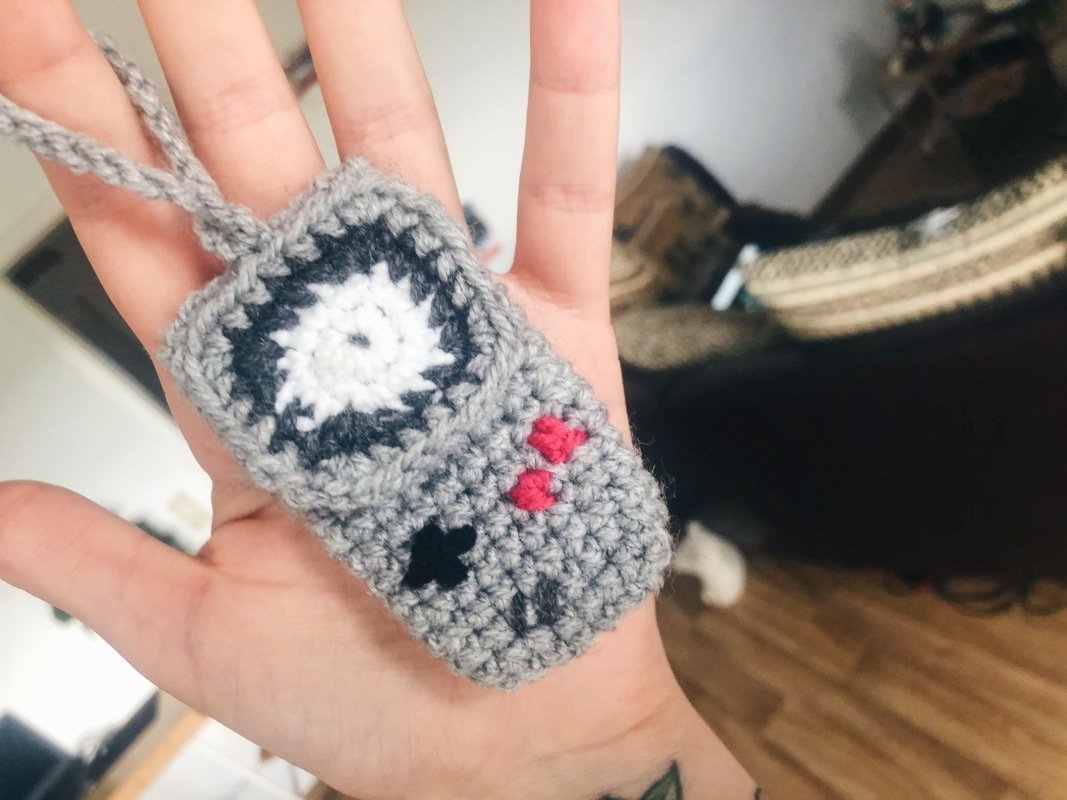 90er Retro Anhänger mit kleiner Tasche Taschenbaumler