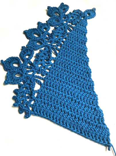 unendliches Dreieckstuchmuster " Pfauentraum"