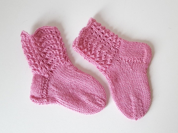 Strickanleitung Baby-Söckchen, Babysocken, Sohlenlänge ca. 11 cm