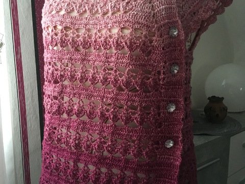 Häkelshirt mit rosa Glitzer