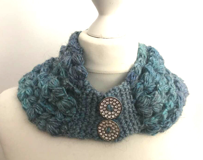 Kleiner, schneller Schal "HEARTCHAINE"