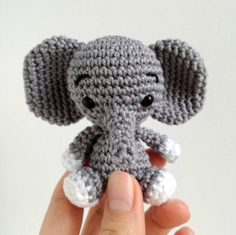 Elephants Emil & Emma amigurumi pattern - Image 3