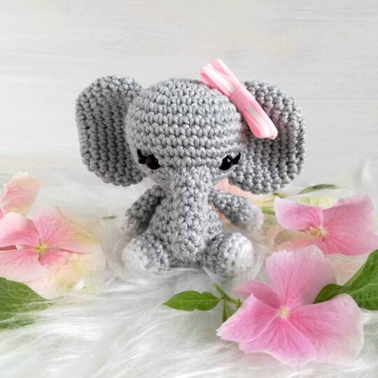 Elephants Emil amigurumi pattern