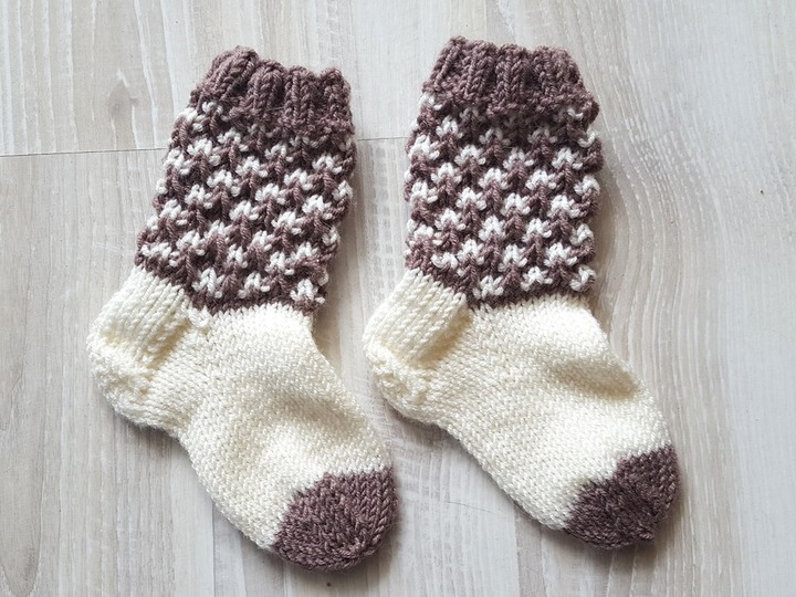 Strickanleitung Baby-Söckchen, Babysocken, Sohlenlänge ca. 10,5 cm