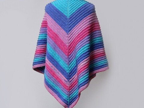 Gestricktes Dreiecktuch mit Rillen-Muster