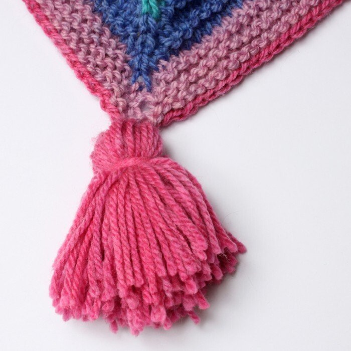 Knitted Shawl with Ridge Pattern - Knitting