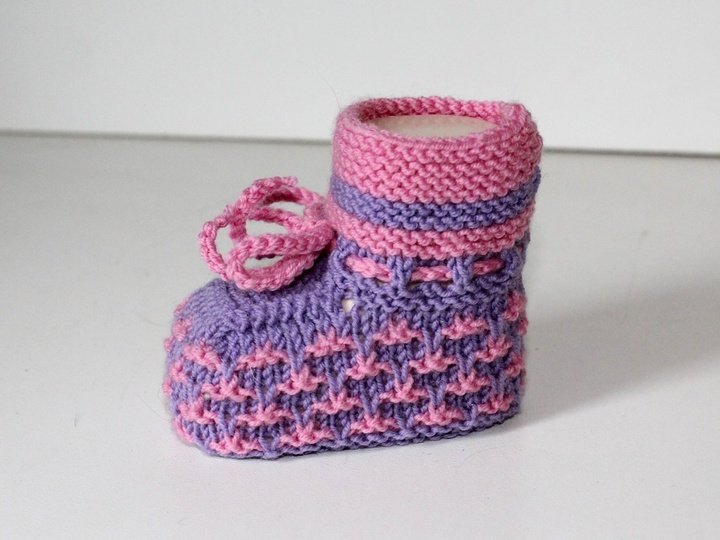 Strickanleitung Babyschuhe, Booties mit 2 Nadeln gestrickt f. Anfänger #260