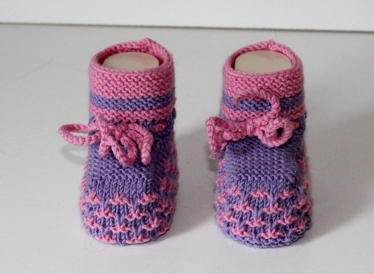 Strickanleitung Babyschuhe, Booties mit 2 Nadeln gestrickt f. Anfänger #260