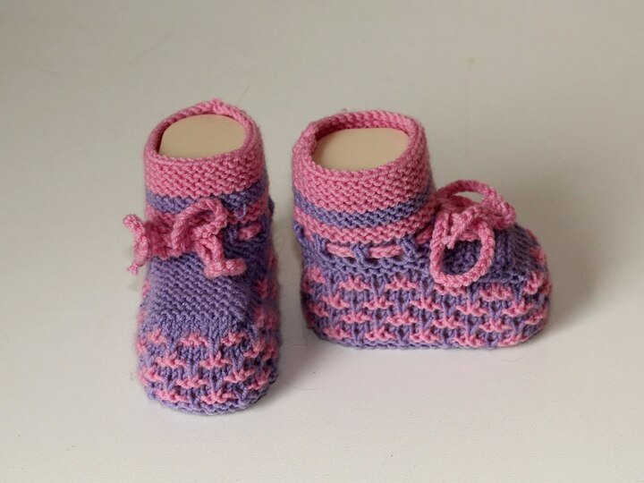 Strickanleitung Babyschuhe, Booties mit 2 Nadeln gestrickt f. Anfänger #260