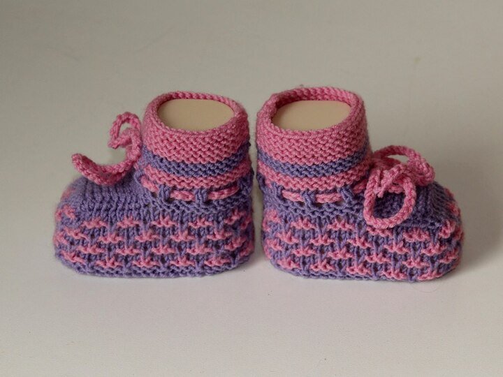 Strickanleitung Babyschuhe, Booties mit 2 Nadeln gestrickt f. Anfänger #260