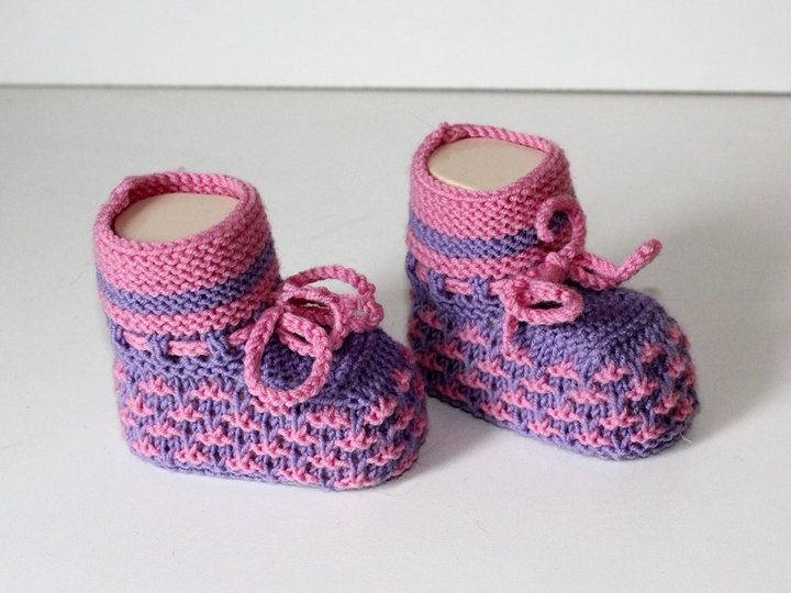 Strickanleitung Babyschuhe, Booties mit 2 Nadeln gestrickt f. Anfänger #260