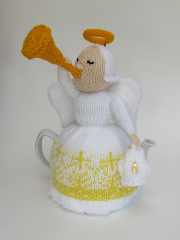 Heavenly Brew Christmas Angel Tea Cosy Knitting Pattern - Image 4