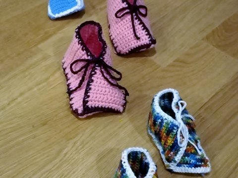 süße Babyschuhe