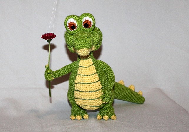 carol the crocodile crochet pattern