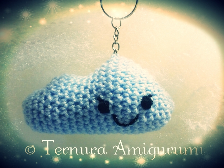 Crochet pattern cloud keychain PDF ternura amigurumi english- deutsch- dutch