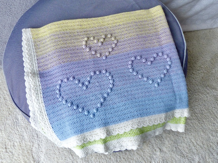 Babydecke mit viel Herz häkeln