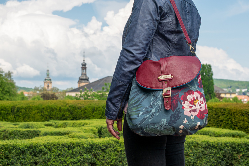 Bohania – Umhängetasche und Schultertasche