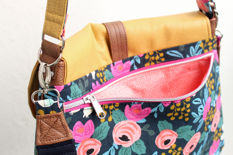 Bohania – Umhängetasche und Schultertasche