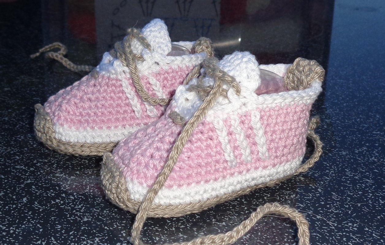 Anleitung Turnschuhe Baby häkeln - Bild 3