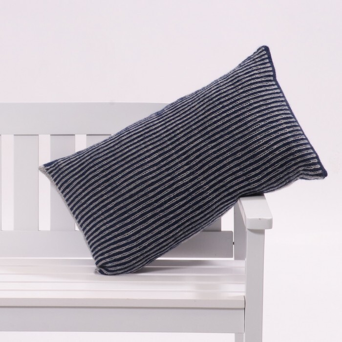 Faroe Cushion