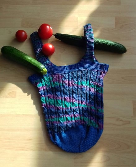 Twisted Left Bag Strickanleitung Einkaufstasche