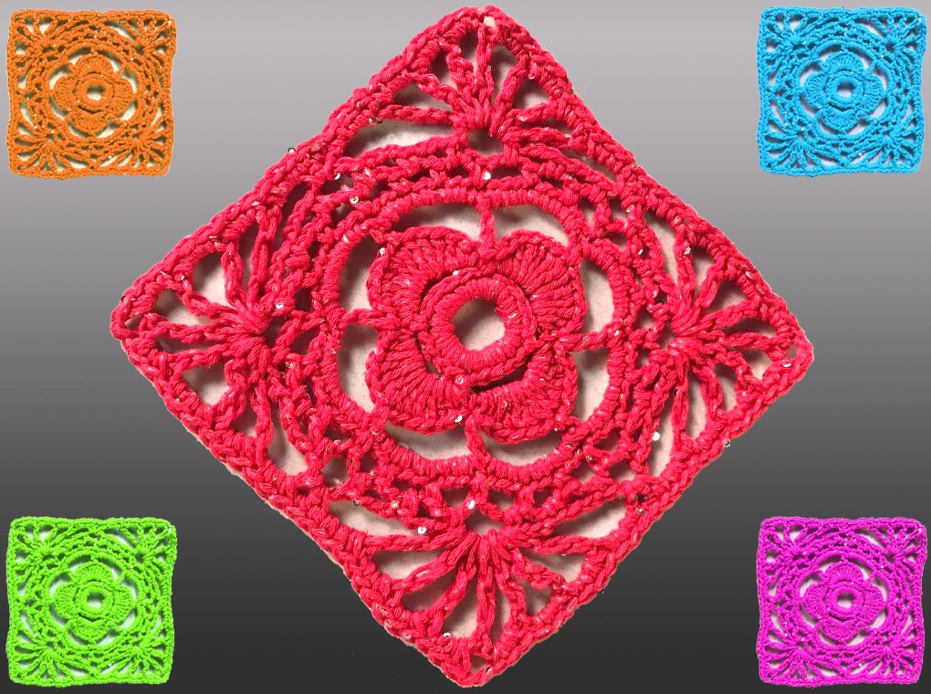 Fünf gehäkelte Quadrate: ein großes rotes mit dezentem Glitzereffekt und vier kleinere in Orange, Blau, Grün und Lila mit Blumenmuster.