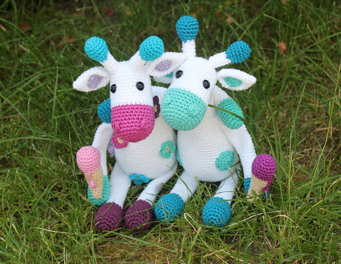 Crochet an Owl Family – four little owls as a door hanger (EN & DE)
