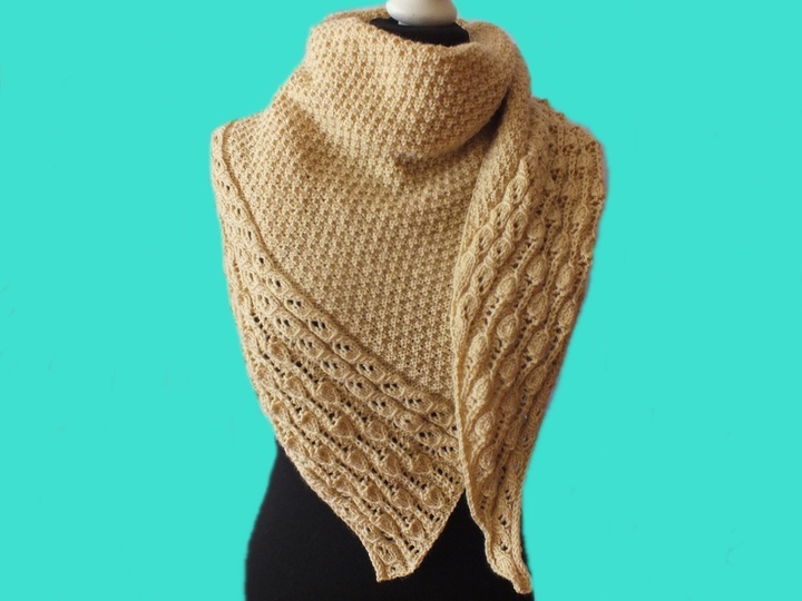 Strickanleitung Dreieckstuch asymmetrisch Blüzori