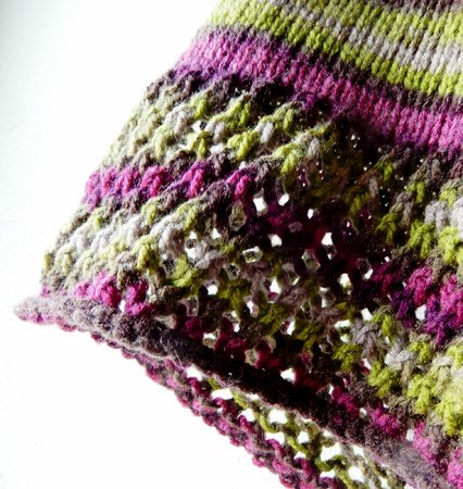 Knit triangle shawl pattern "Easy Peasy"