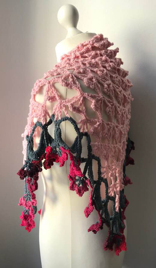 bezauberndes Dreieckstuch "Blumenkind"