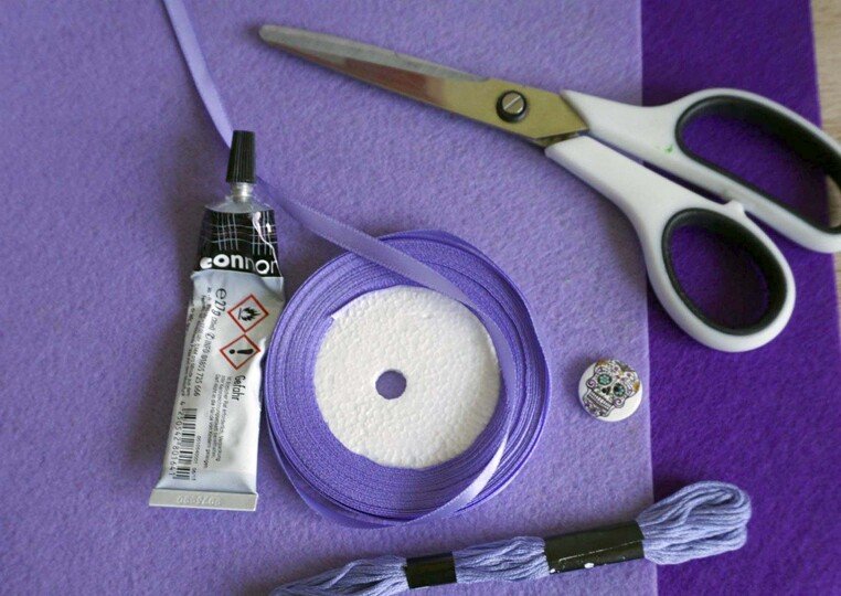 Craft Instructions: Flower Keychain