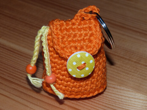 Crochet pattern keychain backpack