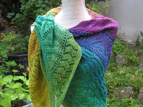 Strickanleitung Dreieckstuch "Regenbogen"