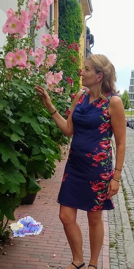 Sommerkleid Lynette mit Wasserfallkragen Gr 34-48